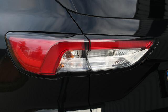 Ford KUGA 2.5 PHEV ST-Line X | Incl. 12 maanden garantie | Cruise control | Climate control | Trekhaak uitklapbaar | Apple carplay | DAB | Navigatie | Parkeercamera |