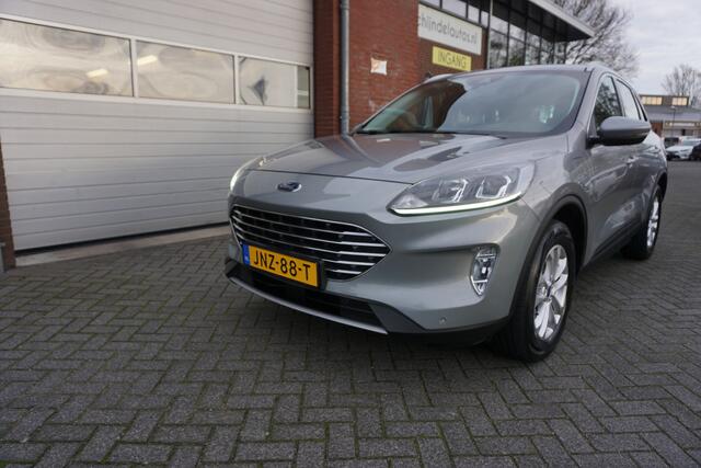 Ford KUGA 2.5 PHEV TITANIUM KEURIGE NETTE STAAT CAMERA NAVIGATIE ANDROID-APPLECARPLAY KEYLESS ECC AIRCO CRUISECONTROL PARKEERSENSOREN V+A FULL LED BLUETOOTH 4X ELECTR.RAMEN/SPIEGELS