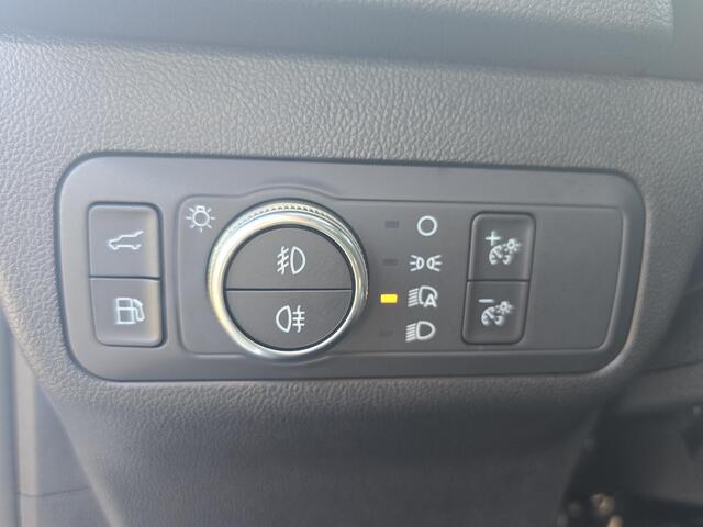 Ford KUGA 2.5 PHEV ST-Line X 225pk | Panoramadak | 20 inch met rode remklauwen | Winter Pack | Adaptieve cruise control | Head up Display | Adaptive LED