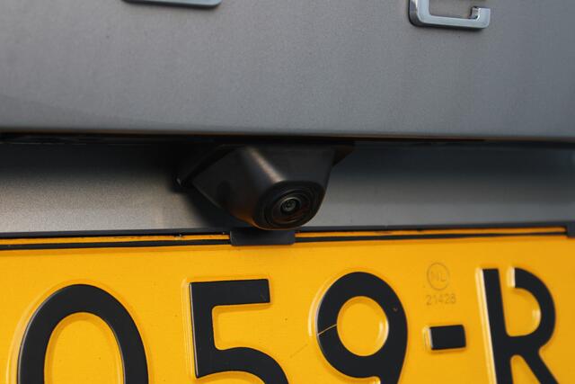 Ford KUGA 2.5 PHEV Titanium X | Incl. 12 maanden garantie | Cruise control | Trekhaak | Climate control | Stoelverwarming voor + achter | Stuurverwarming | Parkeercamera | Apple carplay/Android auto |