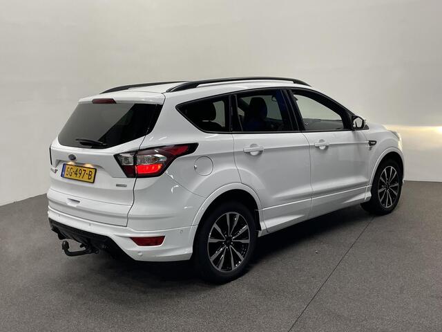 Ford KUGA 1.5 EcoBoost ST Line Navigatie Xenon Automatische Airco Bluetooth Cruise Control Parkeersensoren voor+ achter Dakrails Trekhaak 18 inch weinig kilometers!