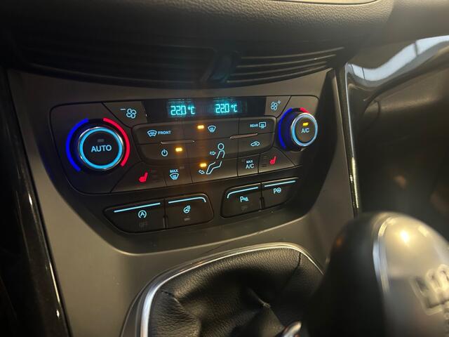 Ford KUGA 1.5 ECOB. ST LINE / 19Inch / Camera