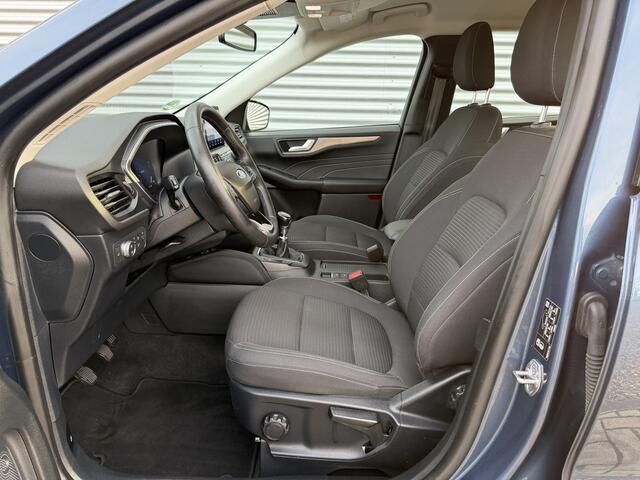 Ford KUGA 1.5 EcoBoost Titanium [adpt cruise, Pack winter, Navi]