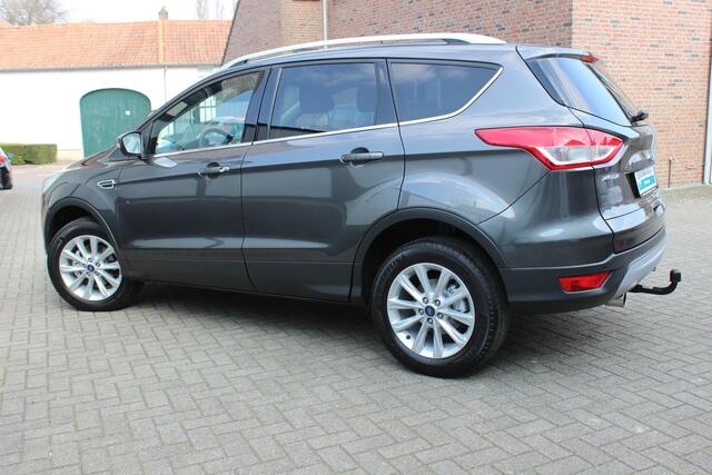 Ford KUGA 1.5 Titanium Navi/Carplay, Winterpack, Driver Ass Pack, Trekhaak 2000KG