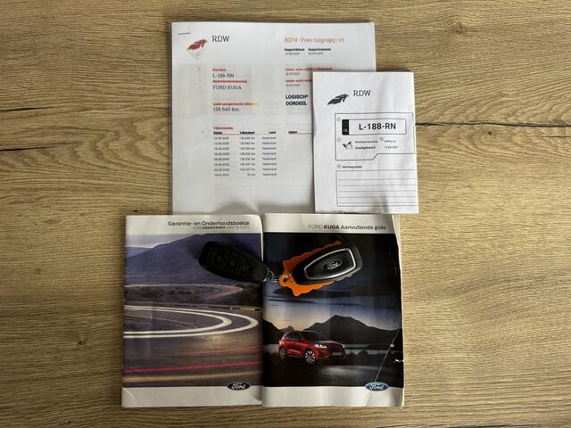 Ford KUGA 2.5 PHEV Titanium X GRATIS Afleverpakket! LED | Camera | B&O | 225 PK | Stoelverw.