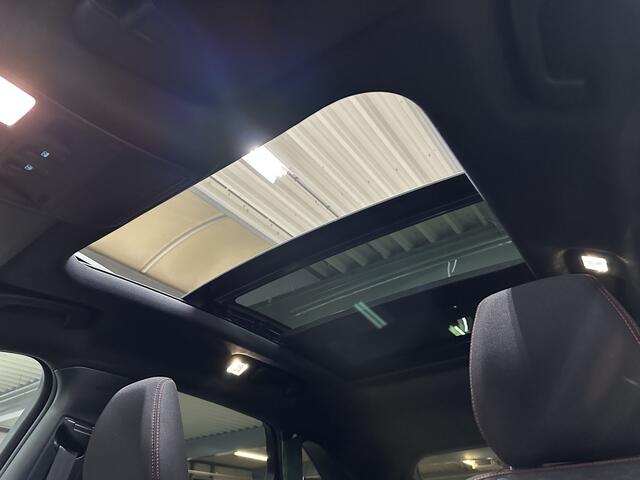 Ford KUGA 2.5 PHEV ST-Line 243pk | Elek. Panodak | Elek. Trekhaak | Winter-pakket | 19" |