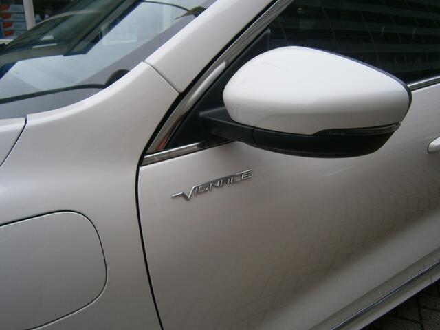 Ford KUGA 2.5 PHEV Vignale ,Navi,Camera,Winterpack,B&O,Key Less etc.