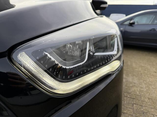 Ford KUGA 1.5 EcoBoost ST Line Zeer Nette Staat! | NL AUTO 2e Eigenaar | 1800KG Trekgewicht | Dodehoekdetectie | DAB+ | Elek Wegklapbare Trekhaak | Onderhoudshistorie | Pano | Stoel, Stuur en voorruitverwarming | Privacy Glass | 2 Sleutels |