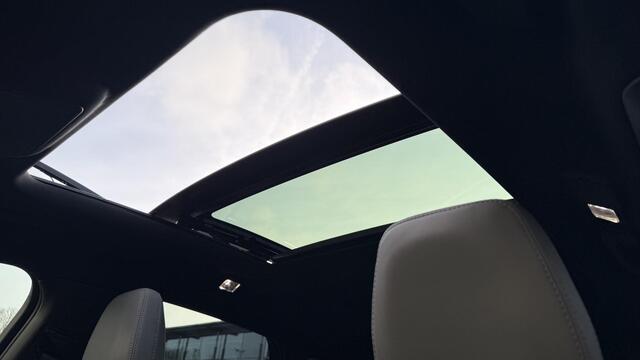 Ford KUGA 2.5 PHEV Sound Edition Direct leverbaar | Panorama dak | Elektrische trekhaak | Winterpack| 360 camera | B&O geluidsysteem