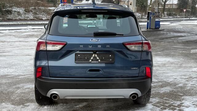 Ford KUGA 2.5 PHEV TITANIUM / Trekhaak + Winter pack