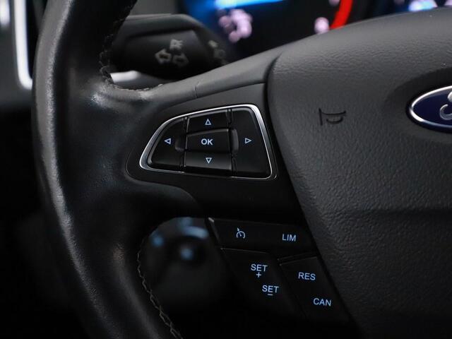 Ford KUGA 1.5 EcoBoost 150PK ST Line 1800 kilo trekgewicht Extra set LM wielen