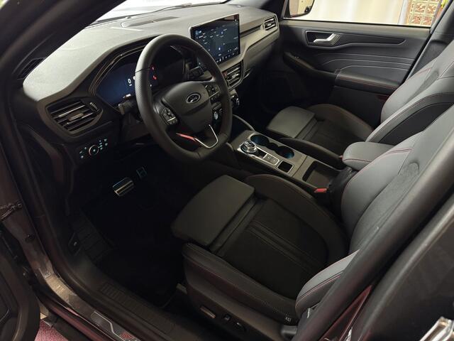 Ford KUGA 2.5 PHEV 243 PK ST-LINE X 2026 PANA B&O TREKHAAK 20''LMV ELEK.STOEL STOEL/STUUR/RUIT VERW. 360.CAM ?Top Auto's Wijchen? 170 Nieuwe en bijna nieuwe Auto's met : Benzine / PHEV / Plug in hybrid / Hybrid / Mild hybrid / HEV / Keuze uit ST Line / ST-Line x /