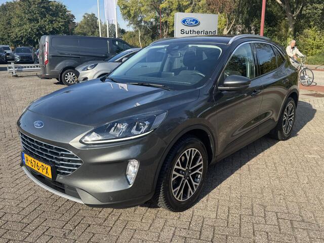 Ford KUGA 1.5 EcoBoost Titanium X 150pk | Achteruitrijcamera | Cruise control | Winterpack | 18 inch Lichtmetalen velgen | 1.800kg Trekgewicht | Dealer onderhouden