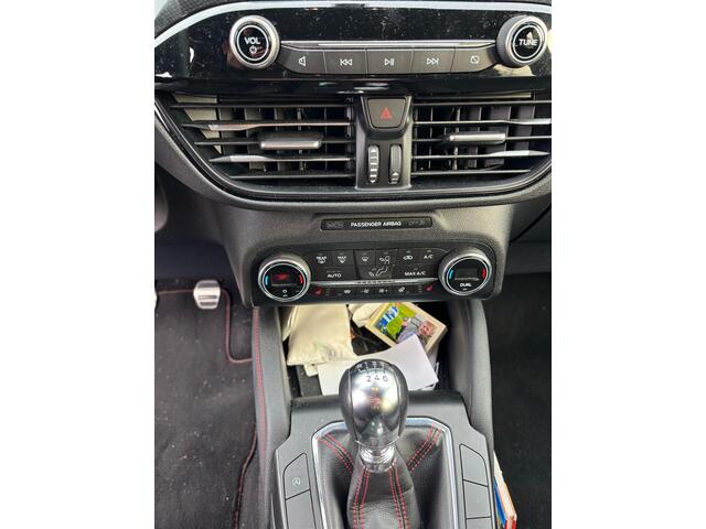 Ford KUGA 1.5 EcoBoost ST-Line X 150pk | Afneembare Trekhaak | Winterpack | B&O Audio | 1.800kg Trekgewicht |