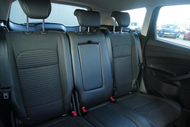 Ford KUGA 1.5 EcoBoost ST Line | Trekhaak | All-season | Sony | Rijklaarprijs!