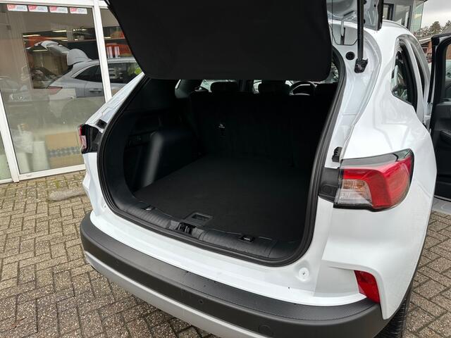 Ford KUGA 2.5 PHEV TITANIUM
