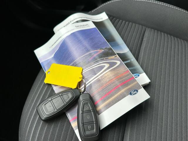 Ford KUGA 2.5 PHEV TITANIUM