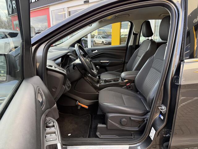 Ford KUGA 1.5 EcoBoost Titanium | NAP | Trekhaak | Navigatie | Climate Control | Cruise Control | Parkeersensoren | Lichtmetaal | BT-Telefoonfunctie |