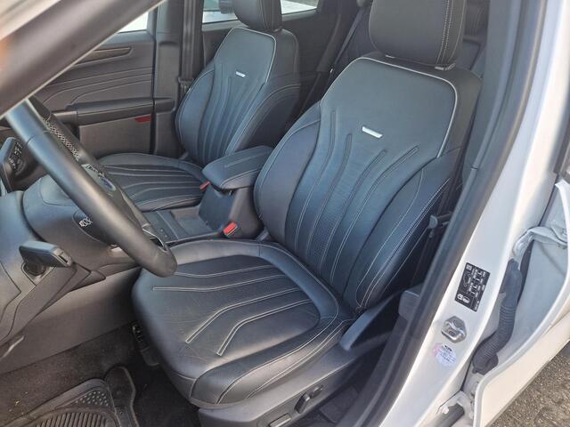 Ford KUGA Vignale | IS BINNEN maar moet nog prof.gepoetst daarna volgt uitgebreide fotoreportage | Panoramadak | 37000 km.