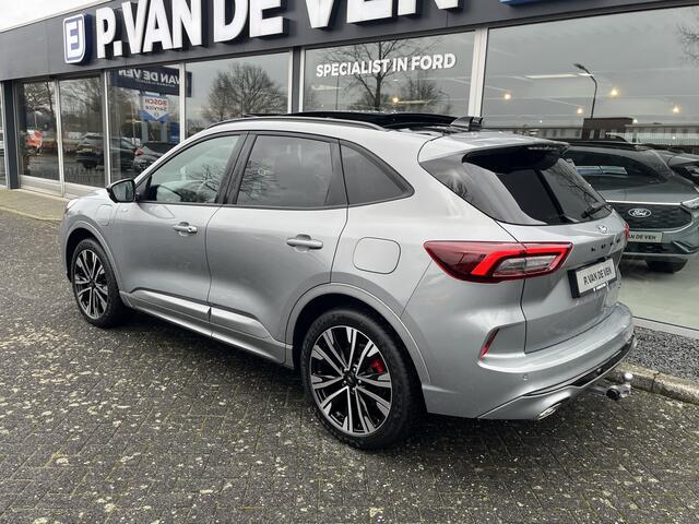 Ford KUGA 2.5 PHEV ST-Line X Diamond Black Package 243pk e-CVT Automaat | 5524 | Full Options | Diamond Black Package | E-Trekhaak | Panodak | Coast-to-Coast Matrix LED | 20'' | Winter Pack | Head-Up | Driver Assistance Pack | AGR-stoelen | etc. etc.