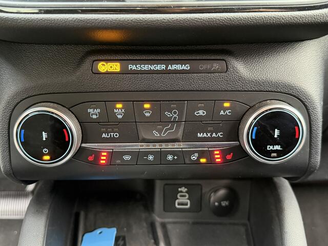 Ford KUGA 2.5 PHEV ST-Line X camera. cruise contr .stoel verwarming . stuur verwarming . Trekhaak . plug in hybrid .