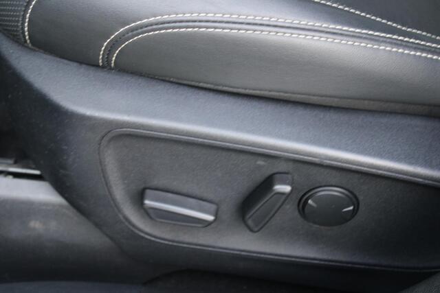 Ford KUGA 2.5 PHEV Vignale | Winter pack | Lederen bekleding | Camera