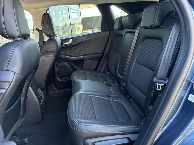 Ford KUGA 2.5 PHEV Titanium | SOH 86% | Navigatie | Achteruitrijcamera | Adaptieve Cruise Control | Winter-pack