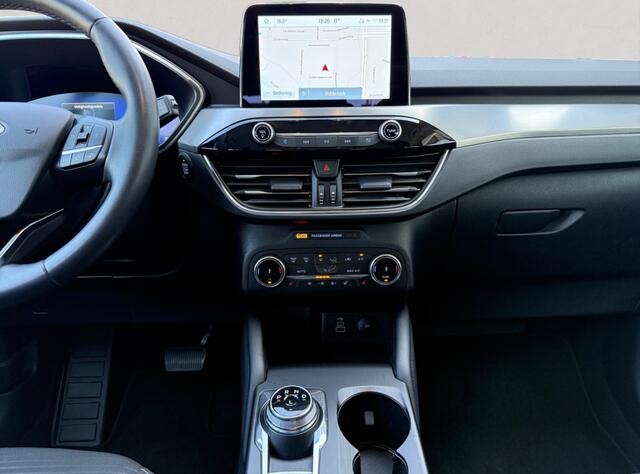 Ford KUGA 2.5 PHEV Titanium | NL-auto | trekhaak| winterpakket