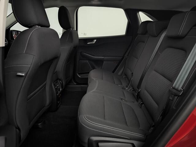 Ford KUGA 2.5 PHEV Titanium | Camera | Pack Winter | Trekhaak | 18"Lichtmetaal | All Season | Navigatie |