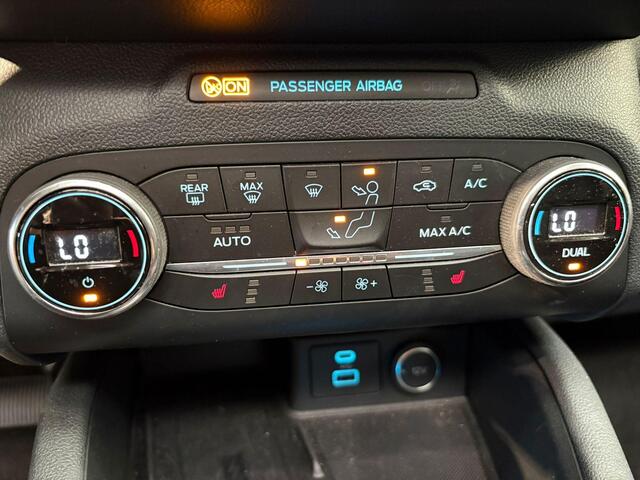 Ford KUGA 2.5 PHEV Titanium | Panoramadak | head-up display |