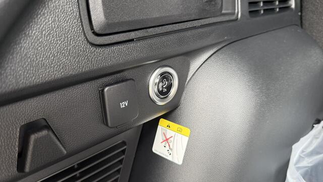 Ford KUGA 2.5 PHEV ST-Line X Elektrisch wegklapbare trekhaak | Winterpack | 360 graden camera | AGR stoelen