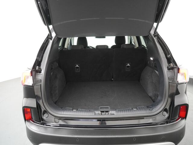 Ford KUGA 1.5 EcoBoost 150 pk Titanium | Trekhaak | LED | Winter Pack | Navi | Clima | Cruise | 100% dealer onderh.