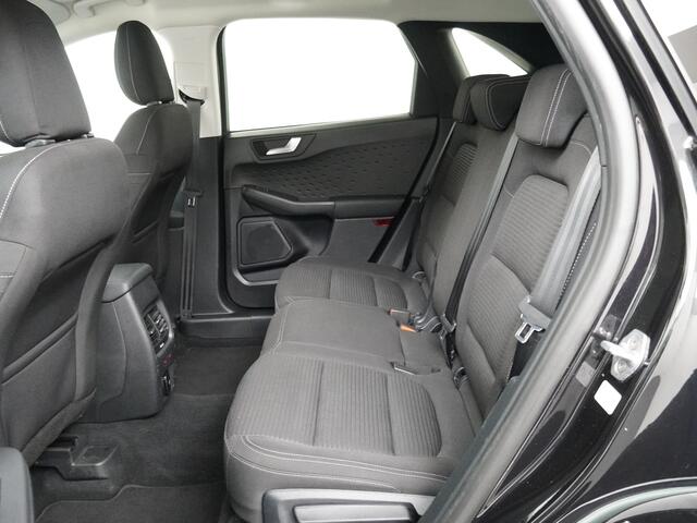 Ford KUGA 1.5 EcoBoost 150 pk Titanium | Trekhaak | LED | Winter Pack | Navi | Clima | Cruise | 100% dealer onderh.