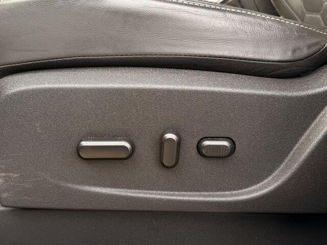 Ford KUGA 2.0 Vignale | Sony Audio | Stoel/Stuur verwarming | ACC | Pano | Leder | Trekhaak |