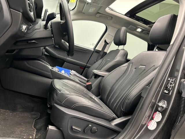 Ford KUGA 2.5 PHEV Vignale | 91000 km | Trekhaak | Panorama-dak | VERWACHT!