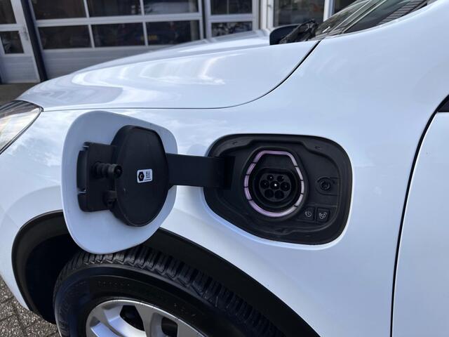 Ford KUGA 2.5 PHEV TITANIUM TREKHAAK