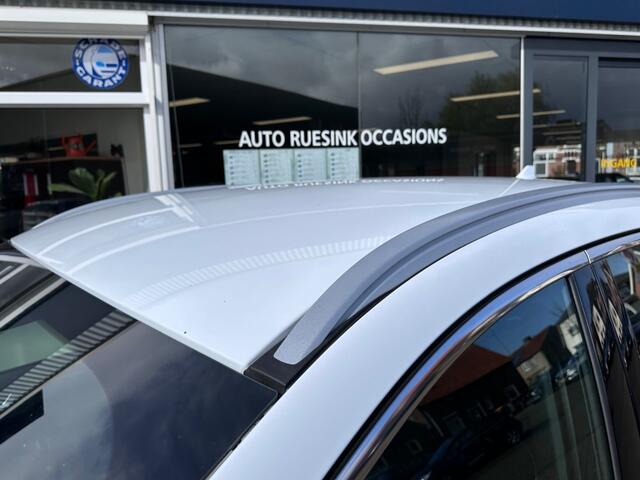 Ford KUGA 2.5 PHEV TITANIUM TREKHAAK