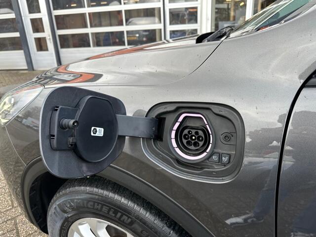 Ford KUGA 2.5 PHEV TITANIUM