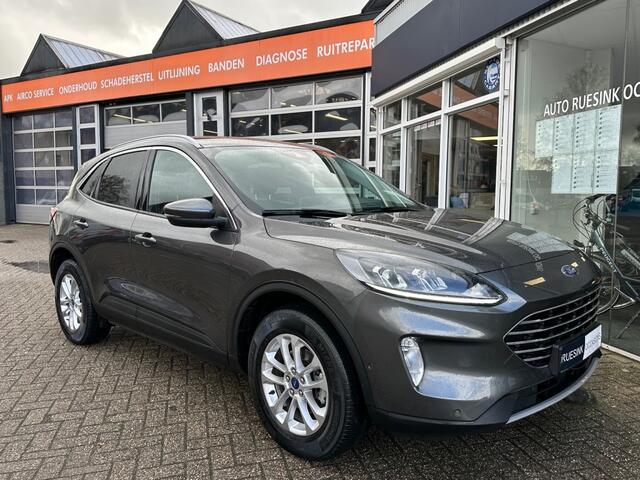 Ford KUGA 2.5 PHEV TITANIUM