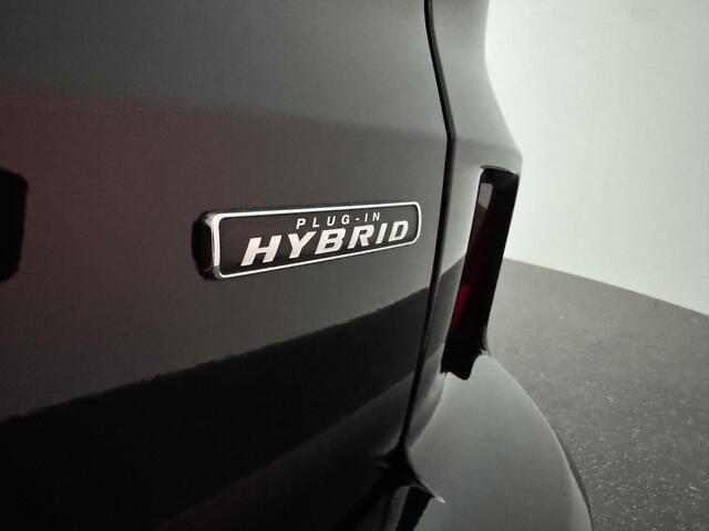 Ford KUGA 2.5 PHEV ST-Line * 225 pk * WINTERPAKKET *