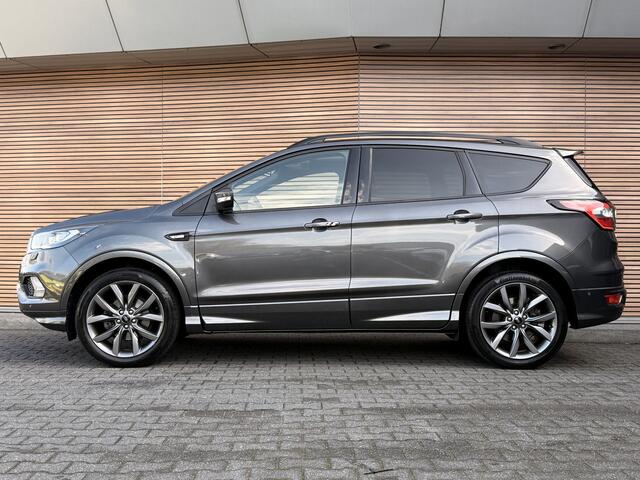 Ford KUGA 1.5 EcoBoost ST Line Panodak / Camera / Trekhaak / Clima / Winterpakket!