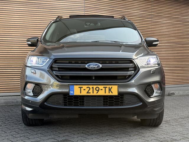 Ford KUGA 1.5 EcoBoost ST Line Panodak / Camera / Trekhaak / Clima / Winterpakket!