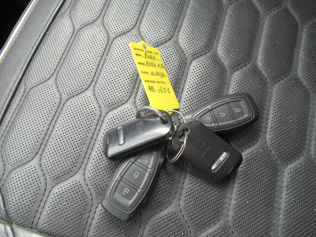 Ford KUGA 1.5 EcoBoost Vignale | Clima-Airco | Apple Carplay | Parkeercamera | Incl. BOVAG Garantie | Adapt. Cruise Control | Stoelverwarming |