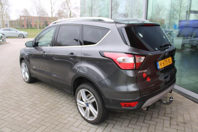 Ford KUGA 1.5 EcoBoost 182 PK Titanium Automaat | Trekhaak | Winterpack | Electrische achterklep | Climate Control | Navigatie | 19 Inch Lichtmetalen Velgen