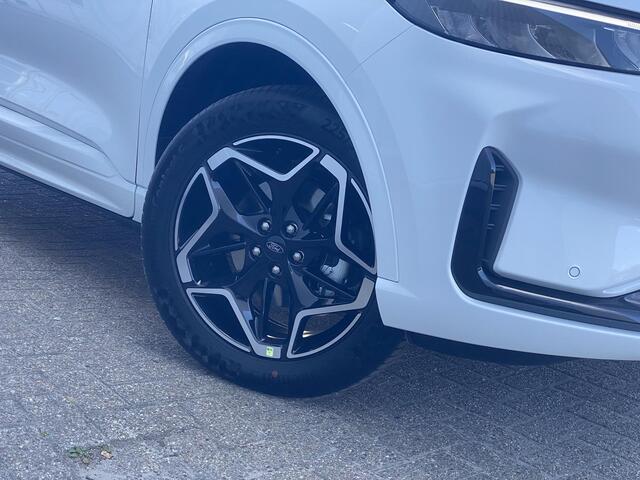 Ford KUGA 2.5 PHEV ST-Line 243 pk | Driver Assistance Pack | Wegklapbare trekhaak | 2.100 kg trekgewicht! | Winterpakket | 19 inch Licht metalen Velgen | ¤6.000,- prijsvoordeel!