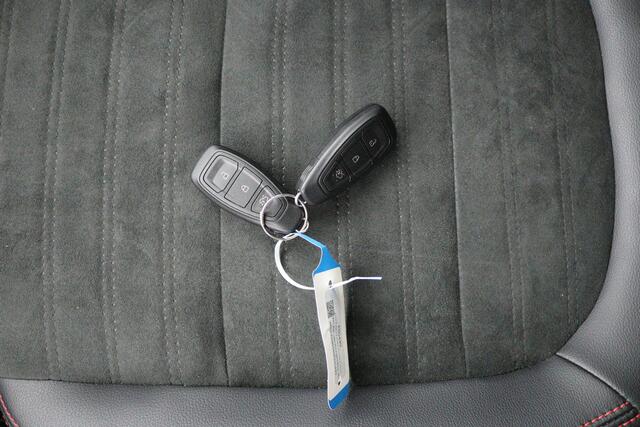 Ford KUGA 2.5 PHEV ST-Line | Elektrische kofferklep | Elektrische bestuurderstoel | Parkeercamera | Climate-Control | Stoelverwarming