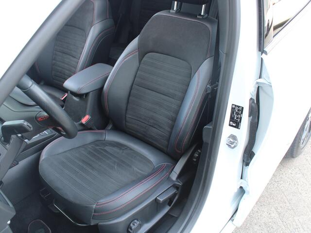 Ford KUGA 2.5 PHEV ST-Line X | PANORAMA DAK |