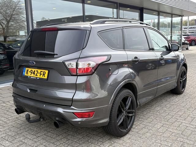 Ford KUGA 1.5 EcoBoost ST-Line 150pk | Trekhaak | Winter Pack | Parkeersensoren | 2000kg Trekgewicht! | Dealer Onderhouden |