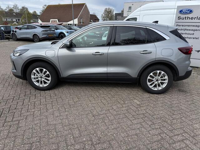 Ford KUGA 2.5 PHEV Titanium | 242pk | Wegklapbare Trekhaak | 2.100kg Trekgewicht | Achteruitrijcamera | Cruise control | Navigatie | Digitale cockpit