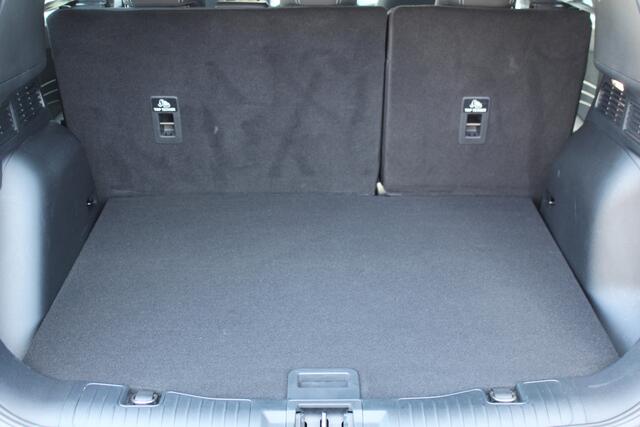 Ford KUGA 2.5-225 pk PHEV Titanium X Plug-In Hybrid-Automaat. Hybride rijden voor een reële prijs ! Adapt. Cruise Cntrl, Climate Cntrl, Navigatie, Side- en Lane assist, Telefoonvoorb., Keyless entry/keyless go, Stoel- en voorraamverw., Camera v+a, All season banden